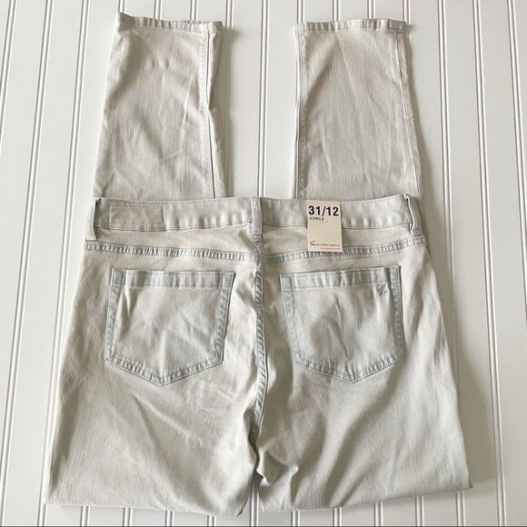 Two by Vince Camuto Bleached Blue Ankle Jeans - Size 12 - Picture 3 of 8